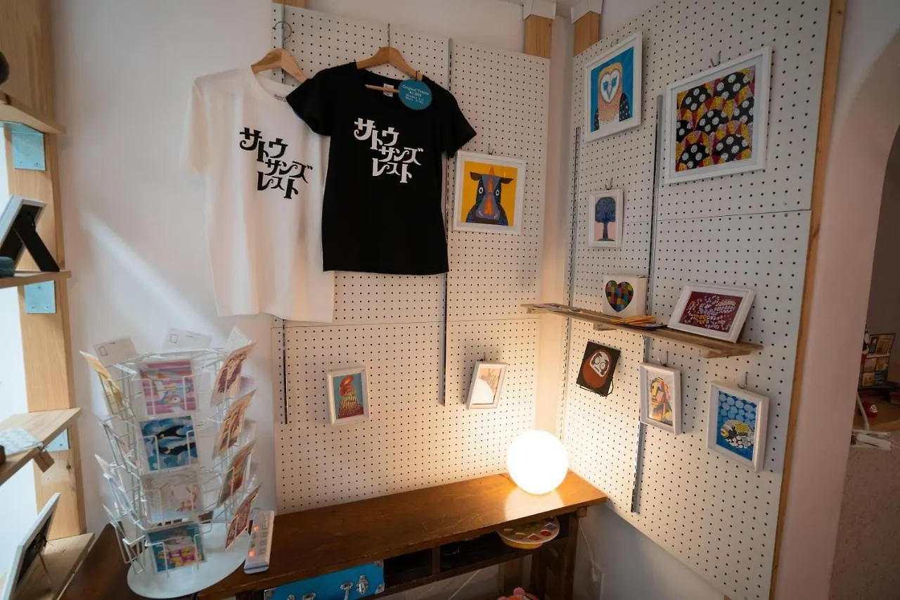 Sato-San'S Rest 0*, Tokyo